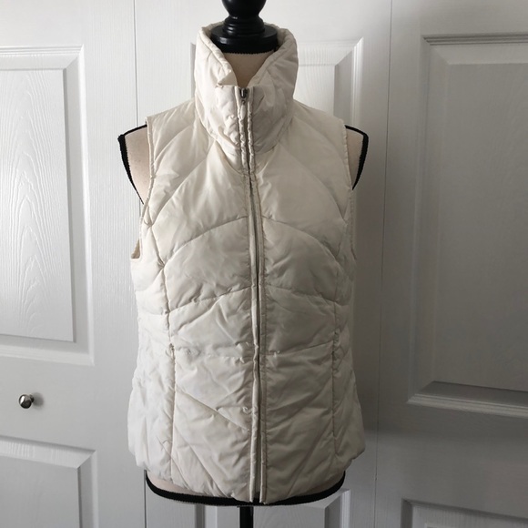 Women’s Kenneth Cole Reaction Down Vest, Medium, White - Picture 1 of 9